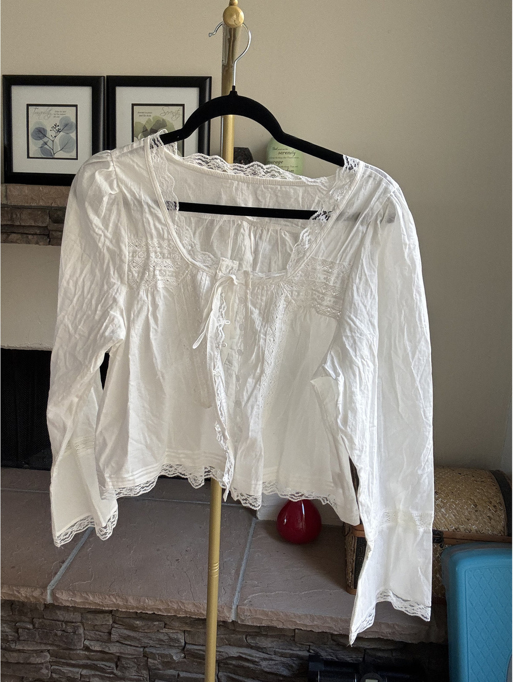 No label White cottagecore lace-trim tie-front top Size Medium